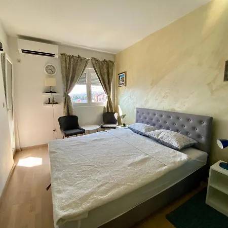 City Apartment *